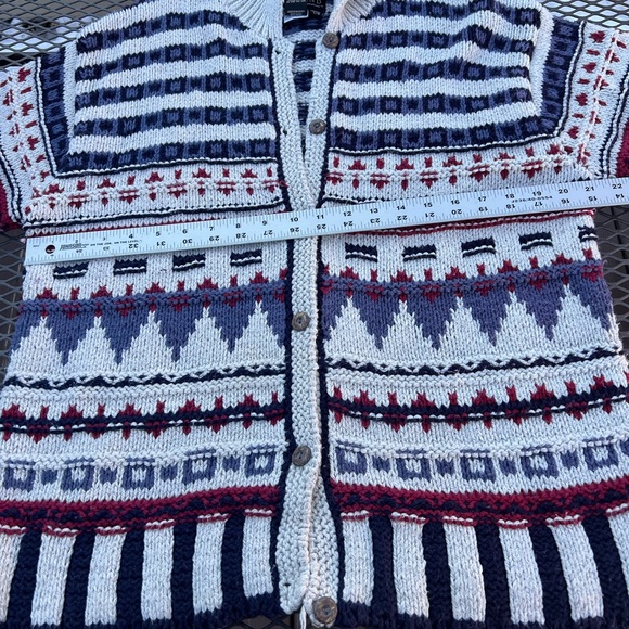 Eddie Bauer Legend Chehalis Hand Knit Sweater, Aztec pattern - Size Large - Picture 2 of 9